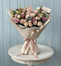 Букет цветов из:  Розы и Лизиантусы #REPLACE_PRED# Екатериноградской