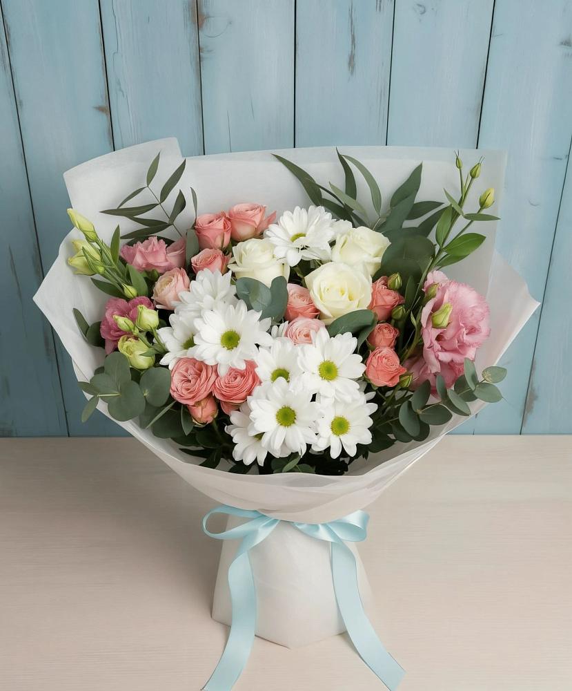 Букет цветов из: Розы, Лизиантусы и Хризантемы в Екатериноградской