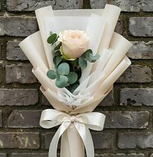 Букет цветов из:  Розы в Екатериноградской