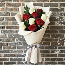 Букет цветов из:  Розы в Екатериноградской