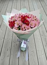 Букет цветов из:  Альстромерии #REPLACE_PRED# Екатериноградской