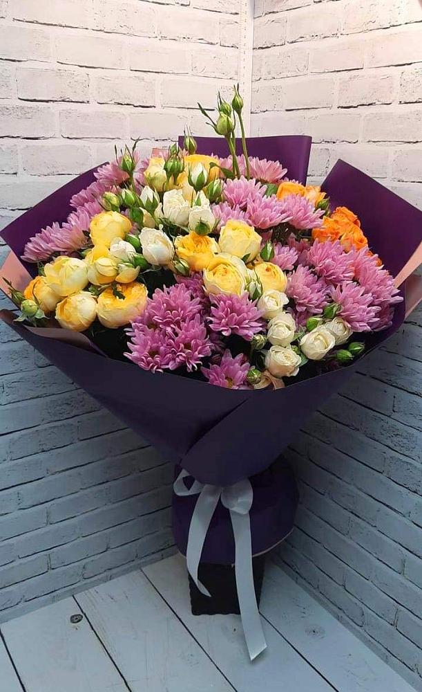 Букет цветов из: Хризантемы и Розы в Екатериноградской