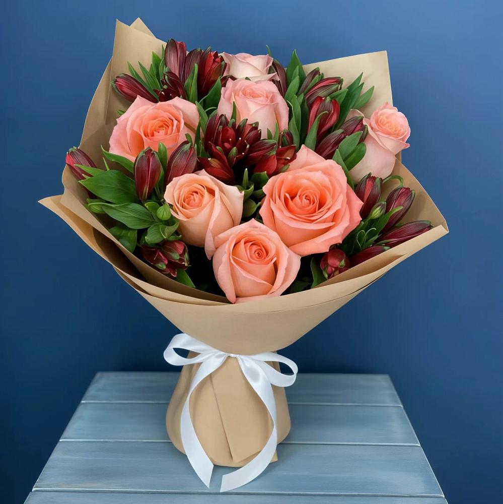 Букет цветов из: Розы и Альстромерии в Екатериноградской