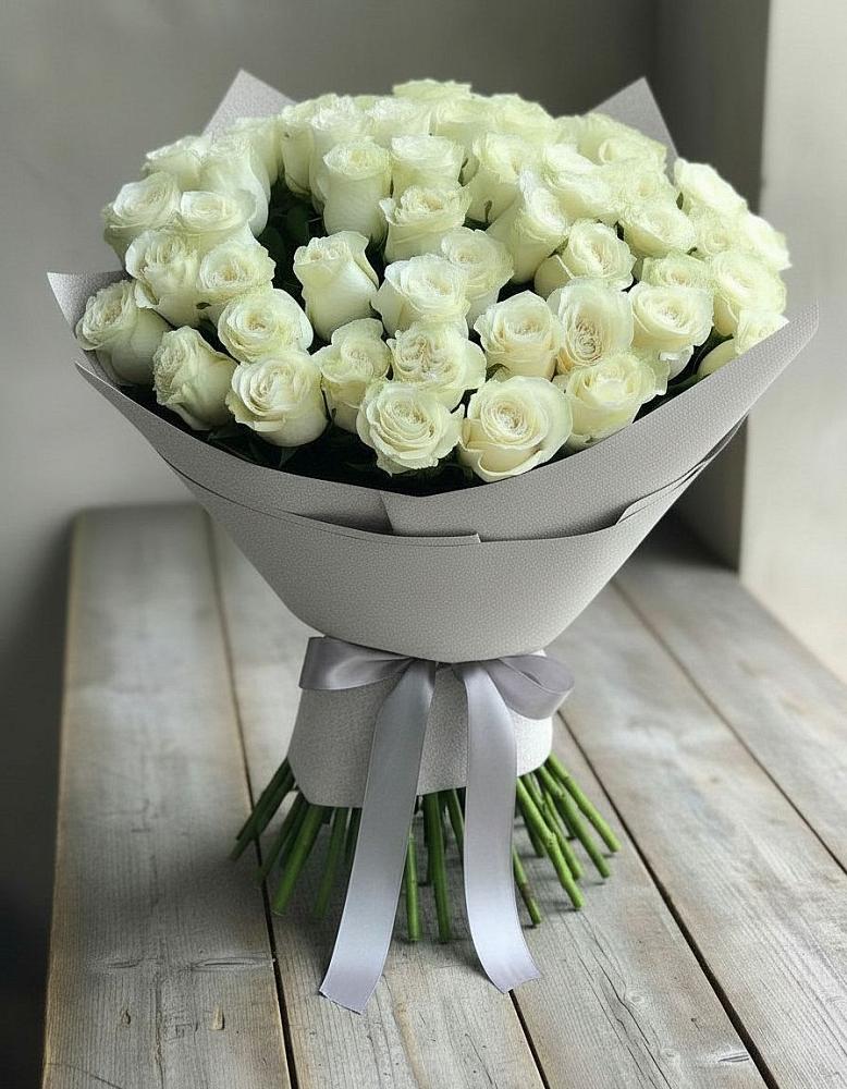 Букет 35 Белых роз в Екатериноградской