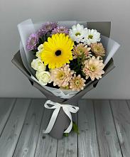 Букет цветов из:  Розы, Герберы и Хризантемы в Екатериноградской