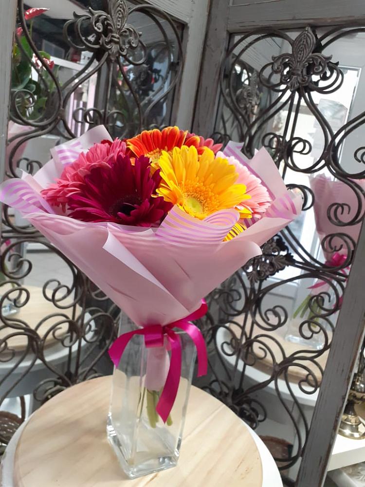 Букет цветов из: Герберы в Екатериноградской