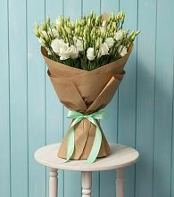 Букет цветов из:  Лизиантусы #REPLACE_PRED# Екатериноградской