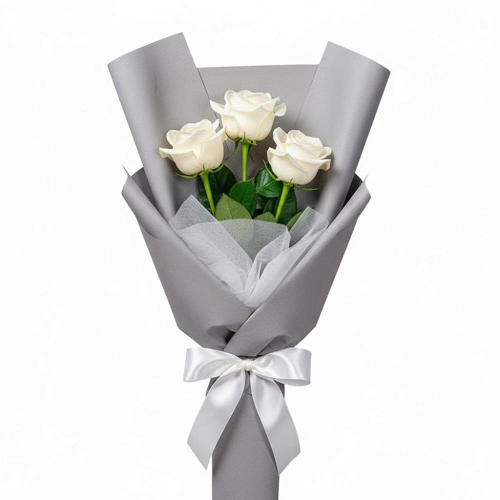 Букет 3 белые розы в Екатериноградской