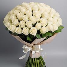 Букет 101 беля роза Белоснежка в Екатериноградской