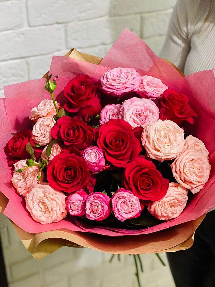 Букет цветов из: Розы в Екатериноградской