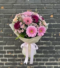 Букет цветов из:  Герберы и Хризантемы #REPLACE_PRED# Екатериноградской