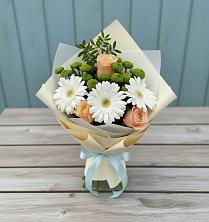 Букет цветов из:  Герберы, Розы и Хризантемы в Екатериноградской