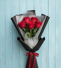 Букет цветов из:  Розы в Екатериноградской