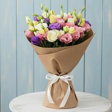 Букет цветов из:  Лизиантусы в Екатериноградской